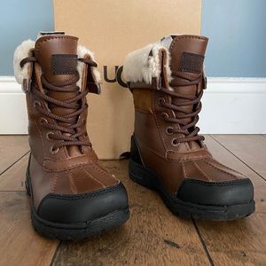 Boys Ugg snow boots